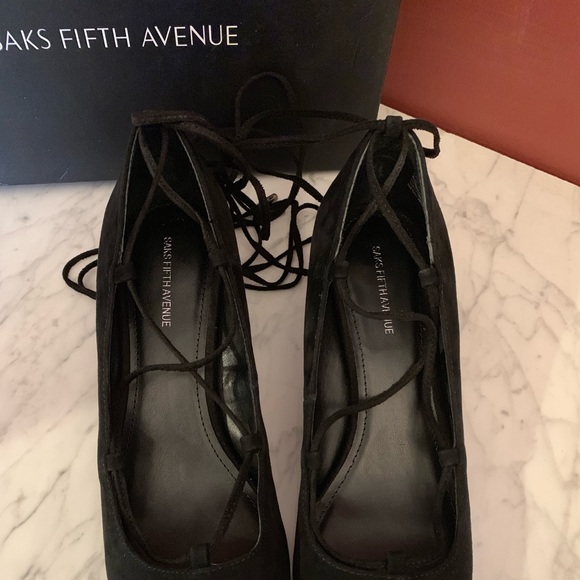 Saks Fifth Avenue Lace Up Low Heel - Picture 3 of 4